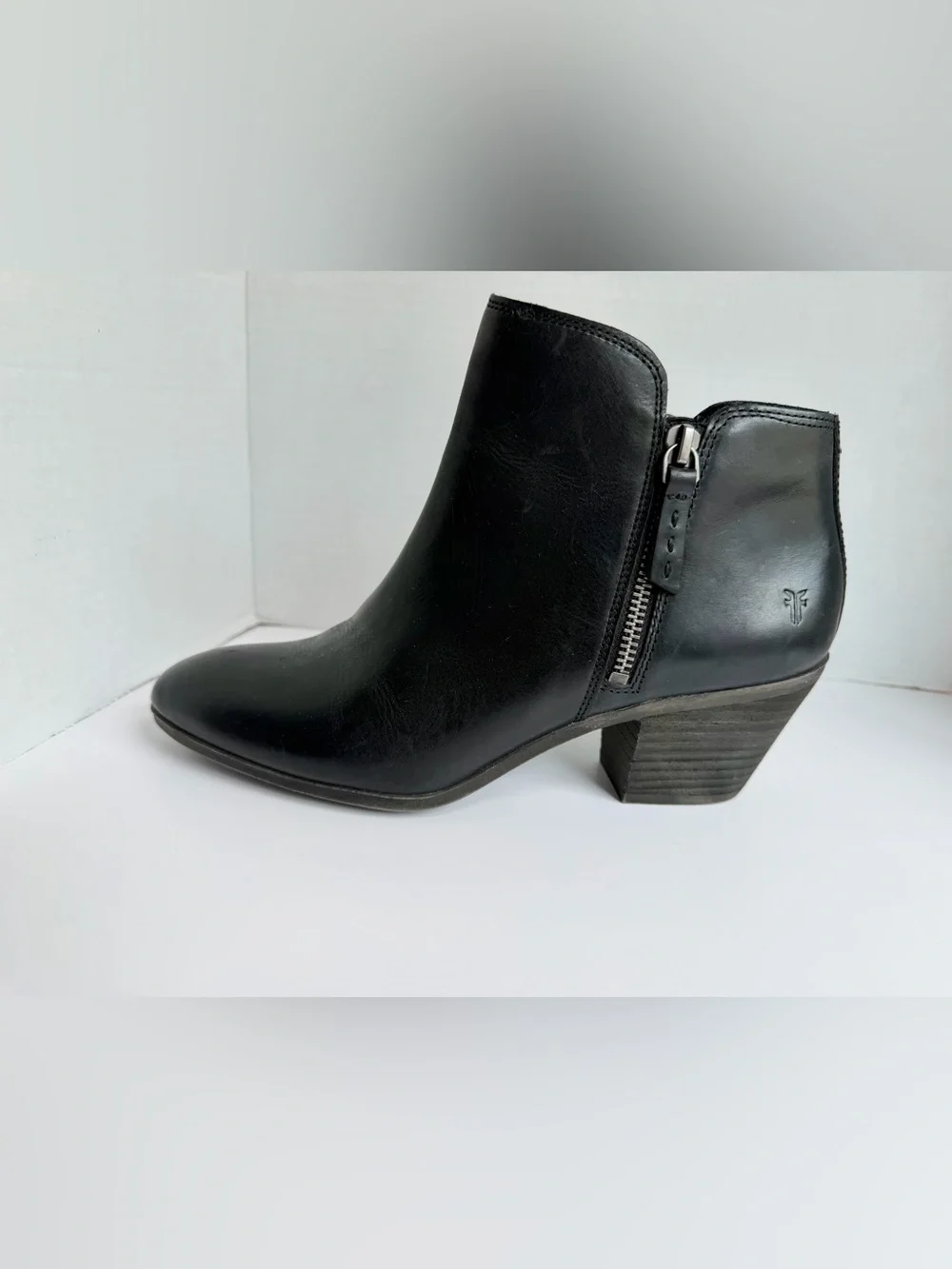 FRYE Judith Leather Ankle Boots Black Booties Block Heel